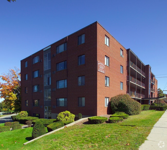 Doral - Doral Apartments