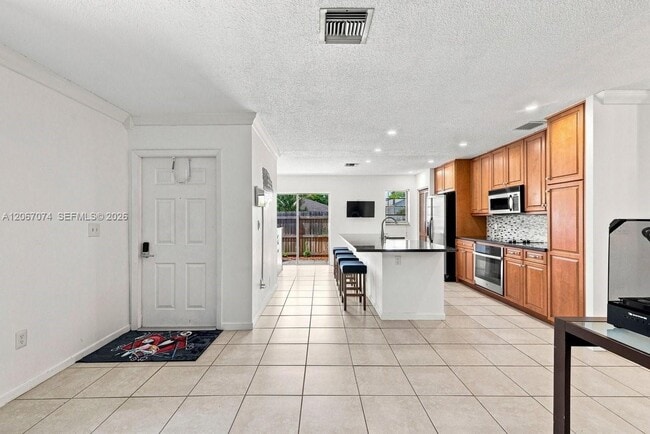 Photo - 206 SE 1st Cir