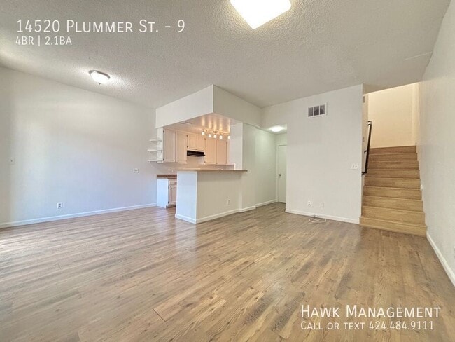 Photo - 14520 Plummer St House