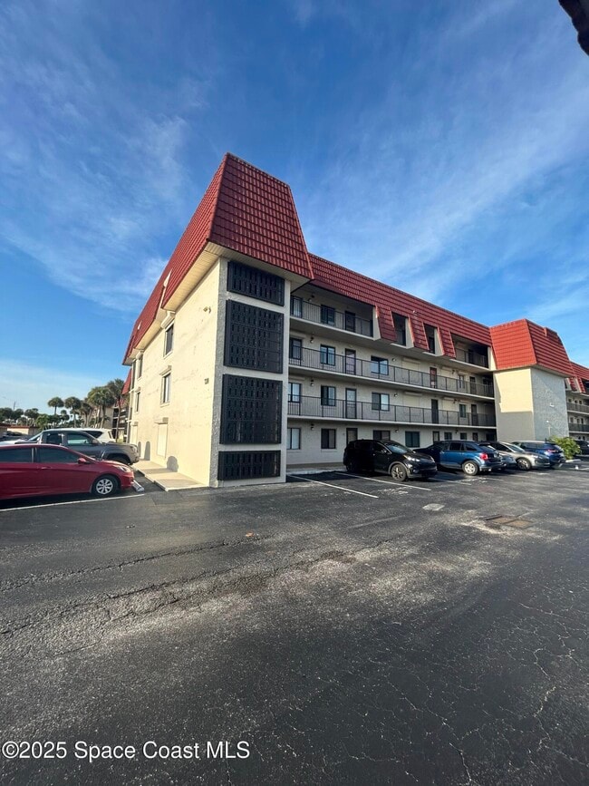 Building Photo - 720 S Brevard Ave Unit 318 Rental