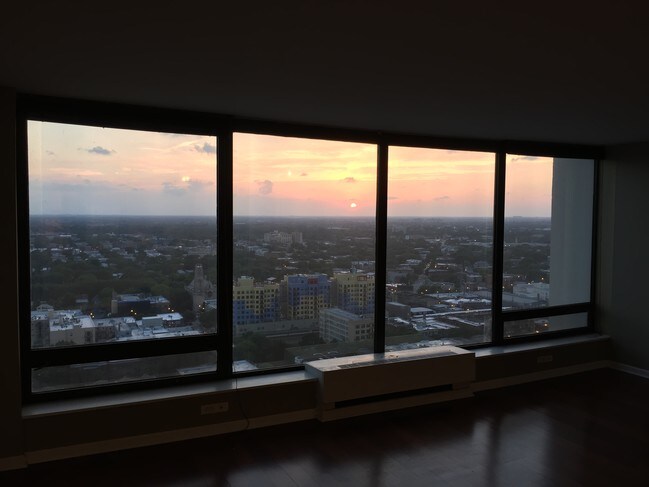 West exposure for beautiful sunsets. - 5445 N Sheridan Rd Unit 3209
