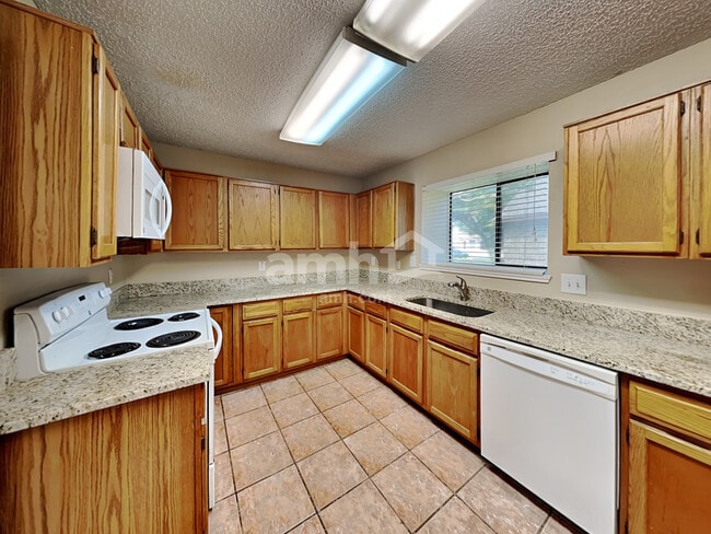 Photo - 3717 Flagstone Ave