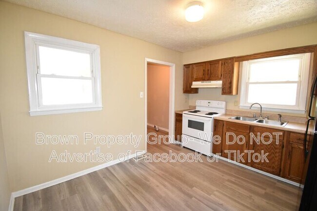 3200 Teakwood Ct