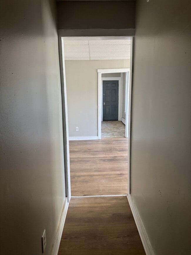 Building Photo - 20 Bellevue St Rental