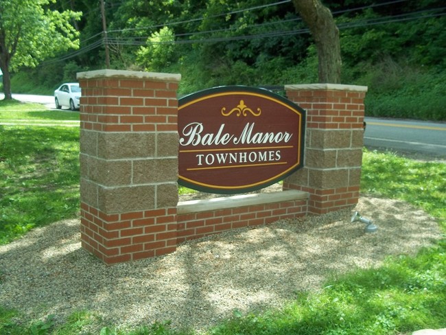 Photo - Bale Manor Apartments
