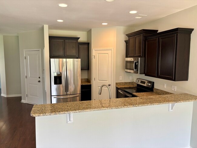 Photo - 756 Helmsman Ln