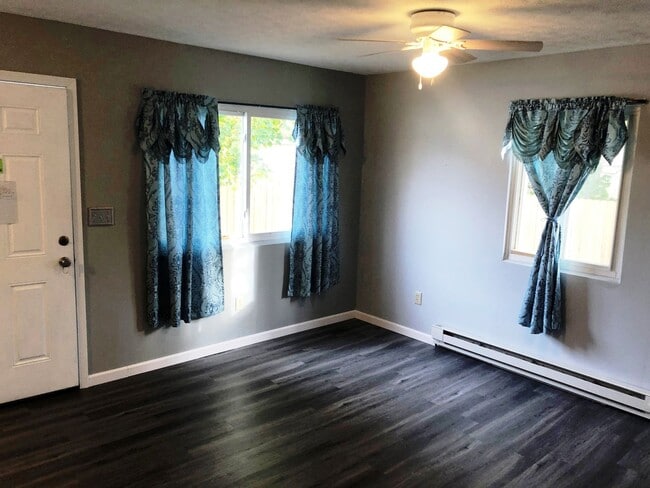 Photo - 520 - 1136-38 Delos Unit 1138 Delos