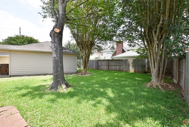 Photo - 3510 Water Locust Dr