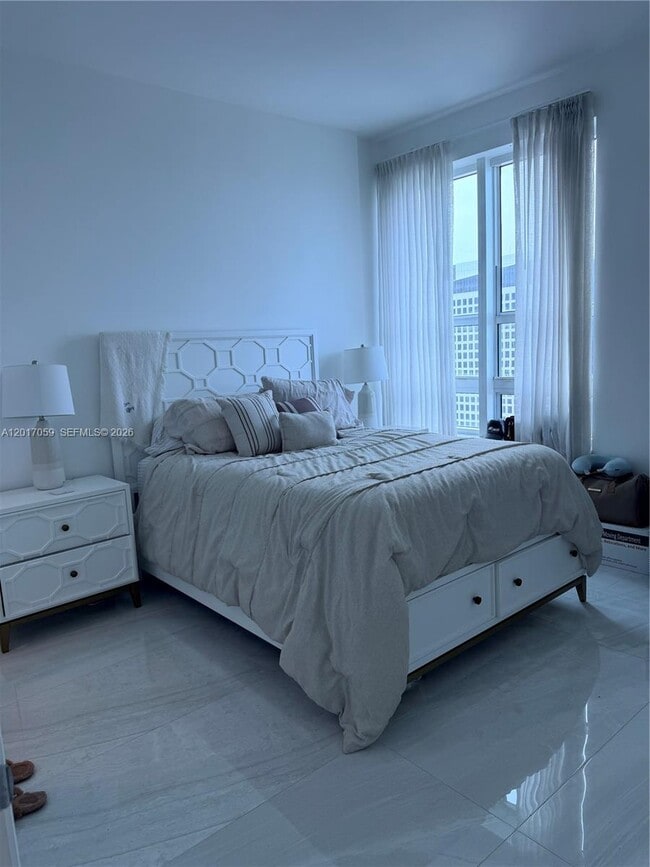 Photo - 950 Brickell Bay Dr Unit 4208