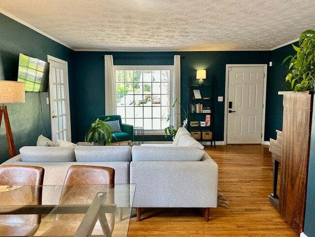 Photo - 1790 Cecilia Dr SE