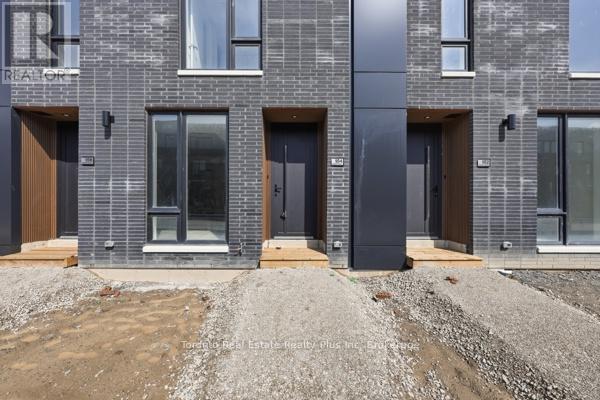 Photo - 154 Everett Common St