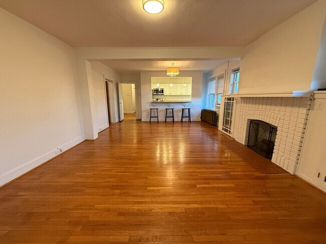 Photo - 204-204 S Braddock Ave Unit 202-B