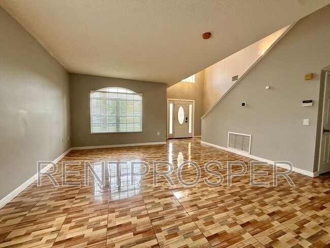 Photo - 677 Elbridge Dr