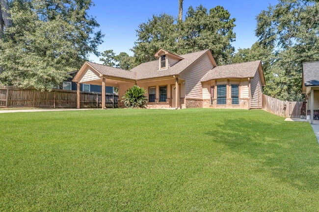 Building Photo - Charming and well-maintained home in Montg...