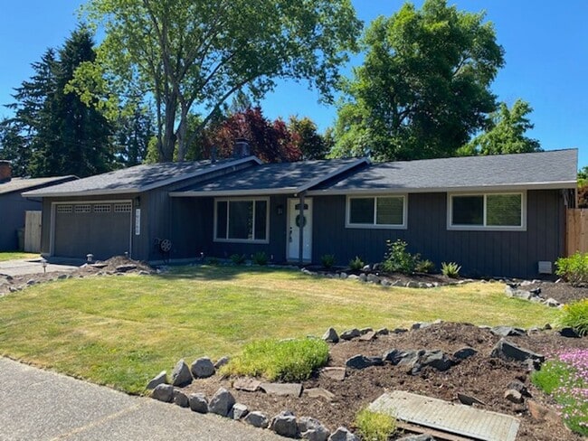 Photo - AVAILABLE FOR SHOWING ON 2/11