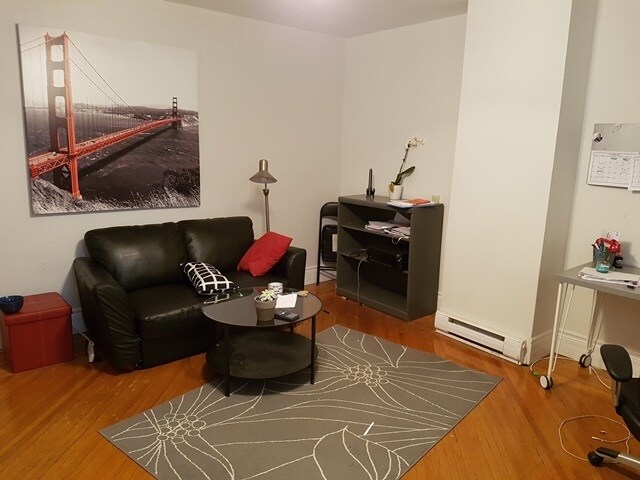 Photo - 394 Brock St Unit 3