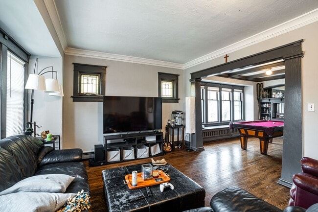 Photo - Kenwood flat across from UWM