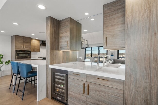 Photo - 65 Lake Ave Unit 1003