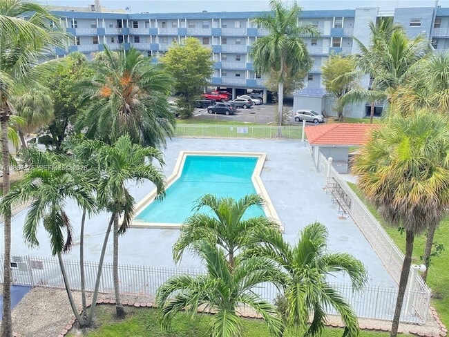 Photo - 1655 W 44th Pl Unit 511