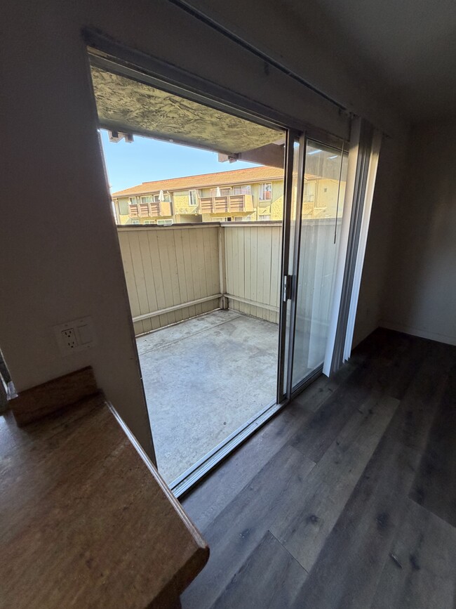 Photo - 615 Fredricks Ave Unidad 137