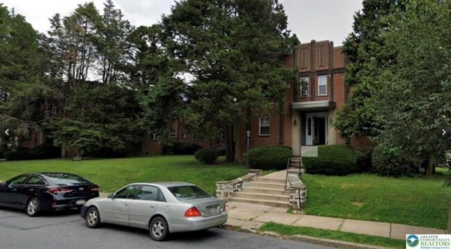 Building Photo - 704 6th Ave Unit 21 Rental