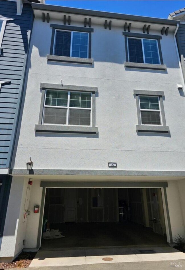 Photo - 312 Pear Tree Ter