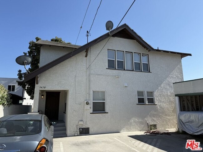 Building Photo - 1458 W 36th St Rental
