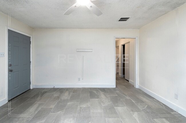 Photo - 3 BR 2 BA Home with Fenced Yard & Carport