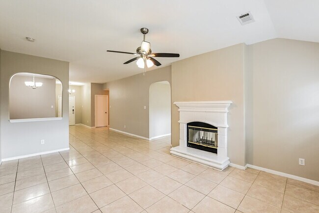 Photo - 6607 Mistflower Ln