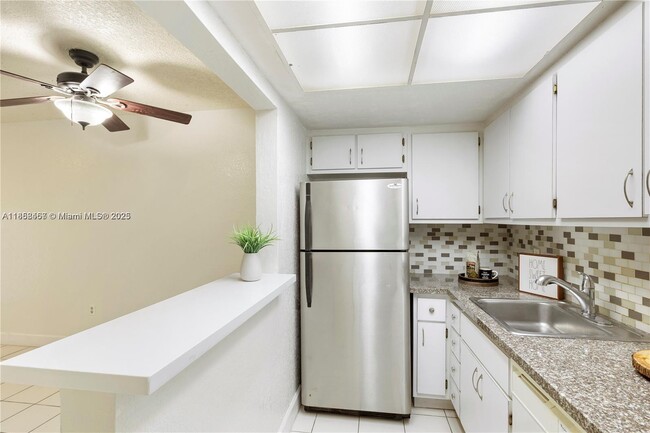 Photo - 6530 Lake Patricia Dr Unit E25
