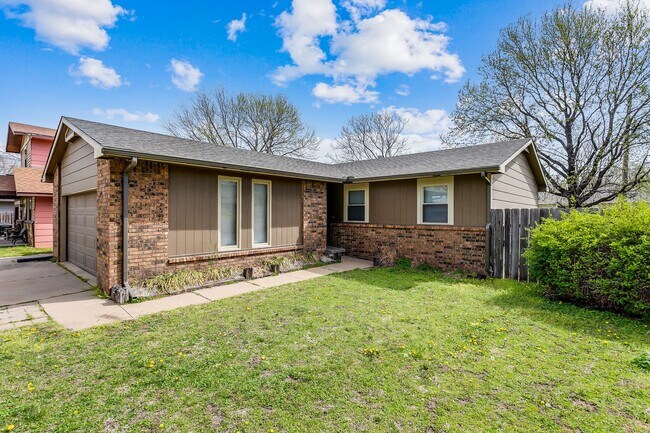 Photo - 3 bedroom home in West Wichita!