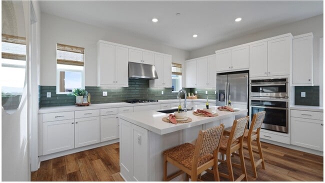 Building Photo - Executive home in Exclusive Great Park Irvine