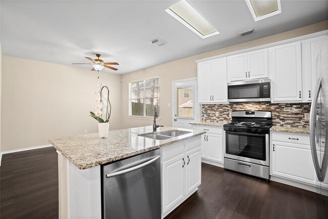Photo - 15 Blue Creek Pl Condo
