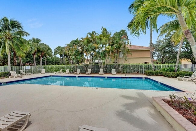 254 River Bluff Ln