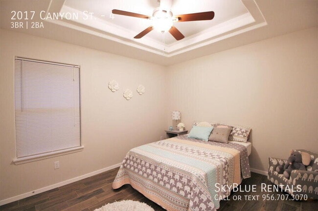 Photo - 2017 Canyon Dr Unit 4