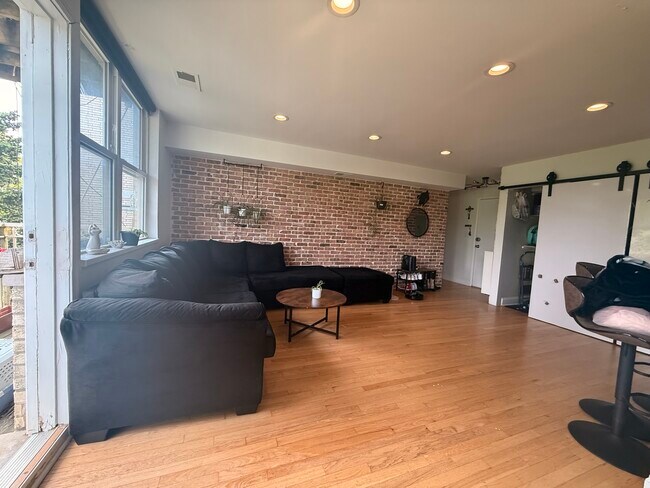 Photo - 2501 W Touhy Ave Unit 308