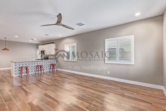 Photo - 5009 S 11th Pl