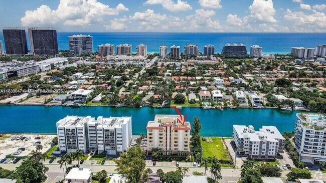 Building Photo - 9341 E Bay Harbor Dr Unit 6D Rental