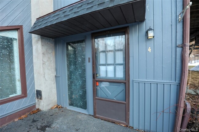 Building Photo - 1116 NY-28 Unit #4