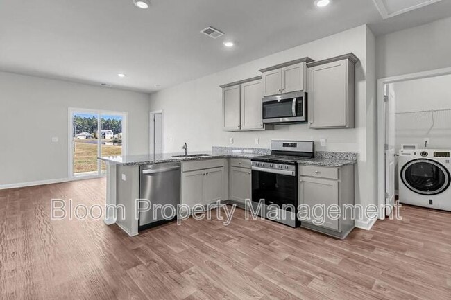 Photo - 602 Solar Ct