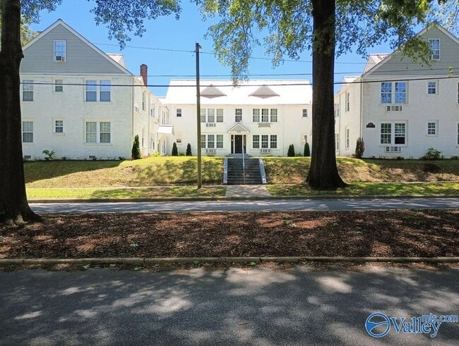 Building Photo - 425 E Tennessee St Unit Q