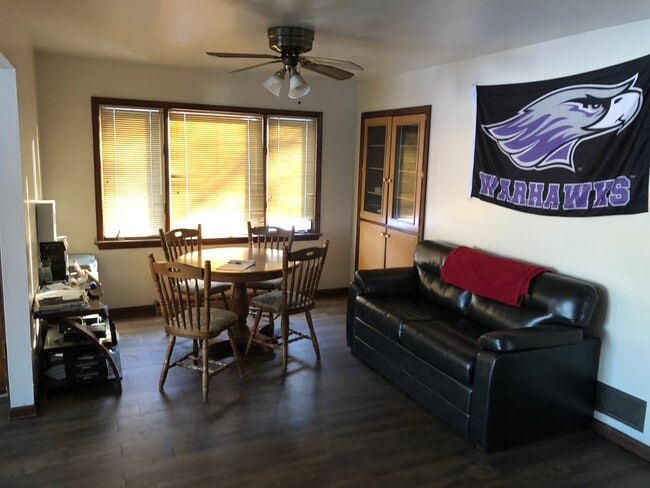 Photo - 228 S 4th St