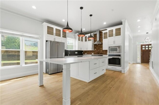 Photo - 850 Ormewood Ave SE