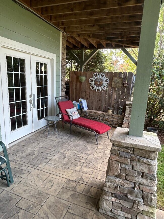 Photo - 309 Sycamore Dr