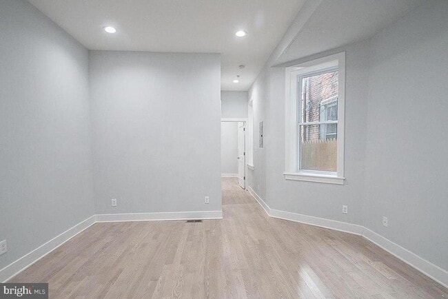 Photo - 2808 W Oxford St Unit 1