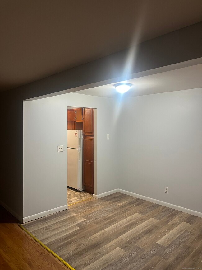 Building Photo - 70 Farmington Ave Rental
