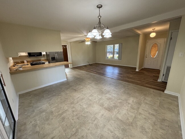 Photo - 761 Bob Hall Rd