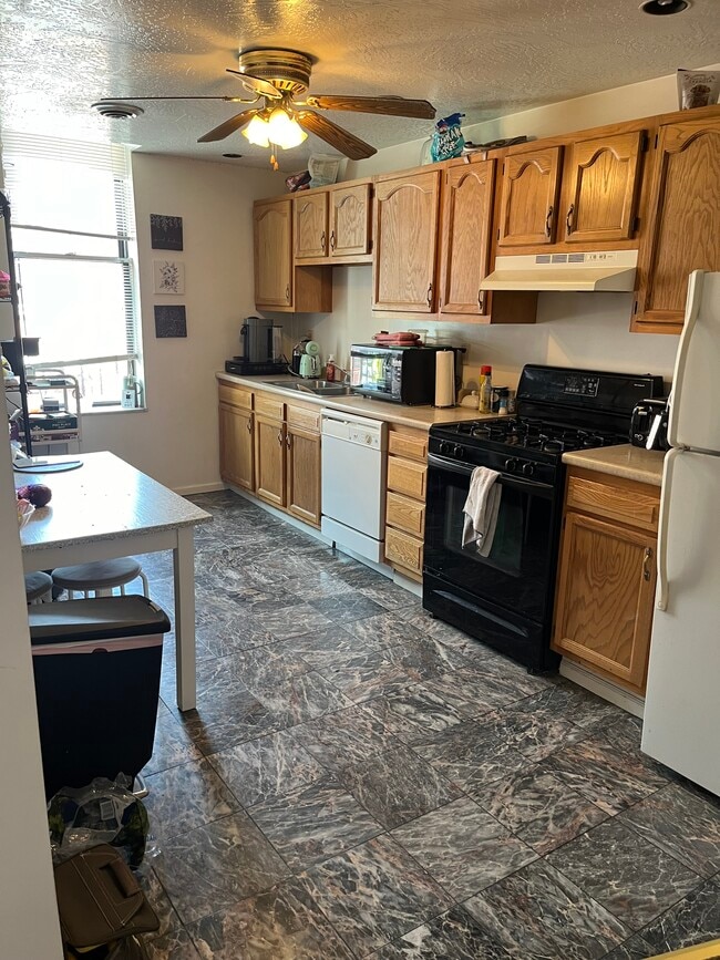 Photo - 1301 E Carson St Unit 2nd fl