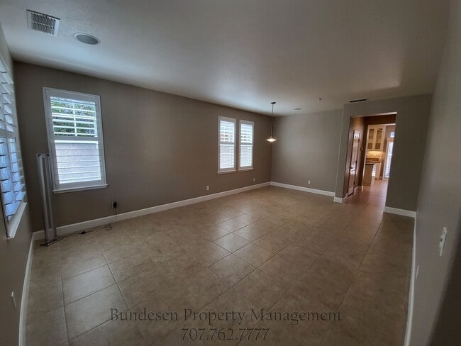 Photo - 1727 Southgate Dr