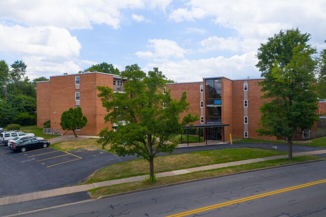 Building Photo - Riviera Rental